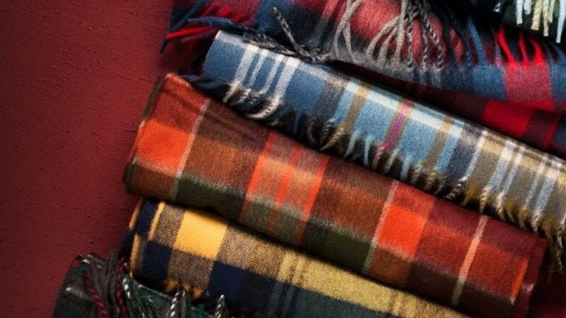 British Cashmere Scarves Crafted with Timeless Elegance